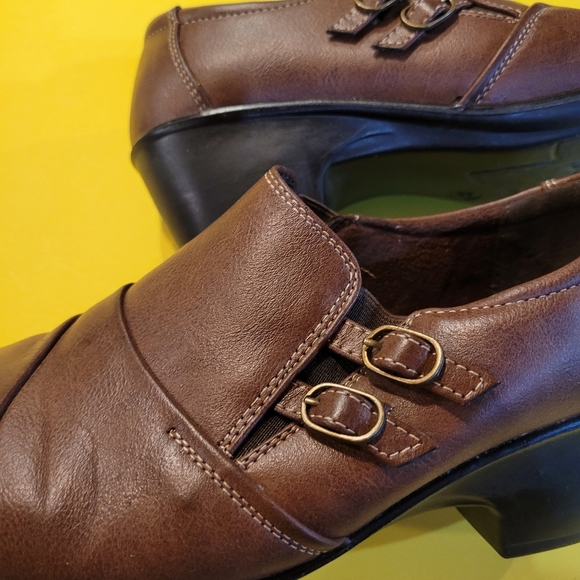 Air Flex women's size 8W brown ankle boots. - Picture 10 of 12